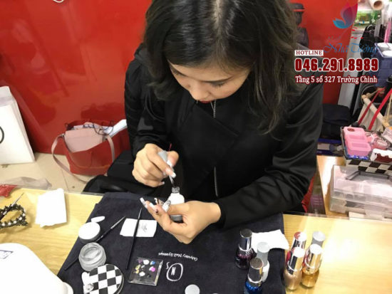 Những lưu ý khi sơn Gel