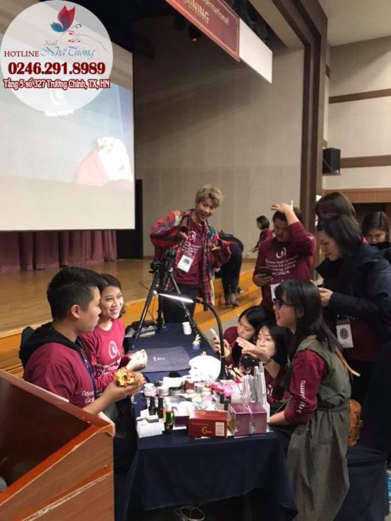 Một số hình ảnh lớp học nail