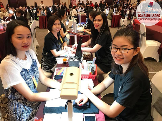 dạy nail chuyên nghiệp ở quận Thanh Xuân Hà Nội