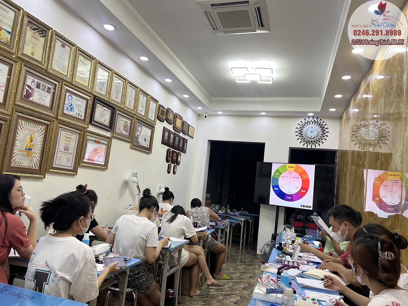 Sức hút từ trường dạy nail cao cấp Nhã Tường