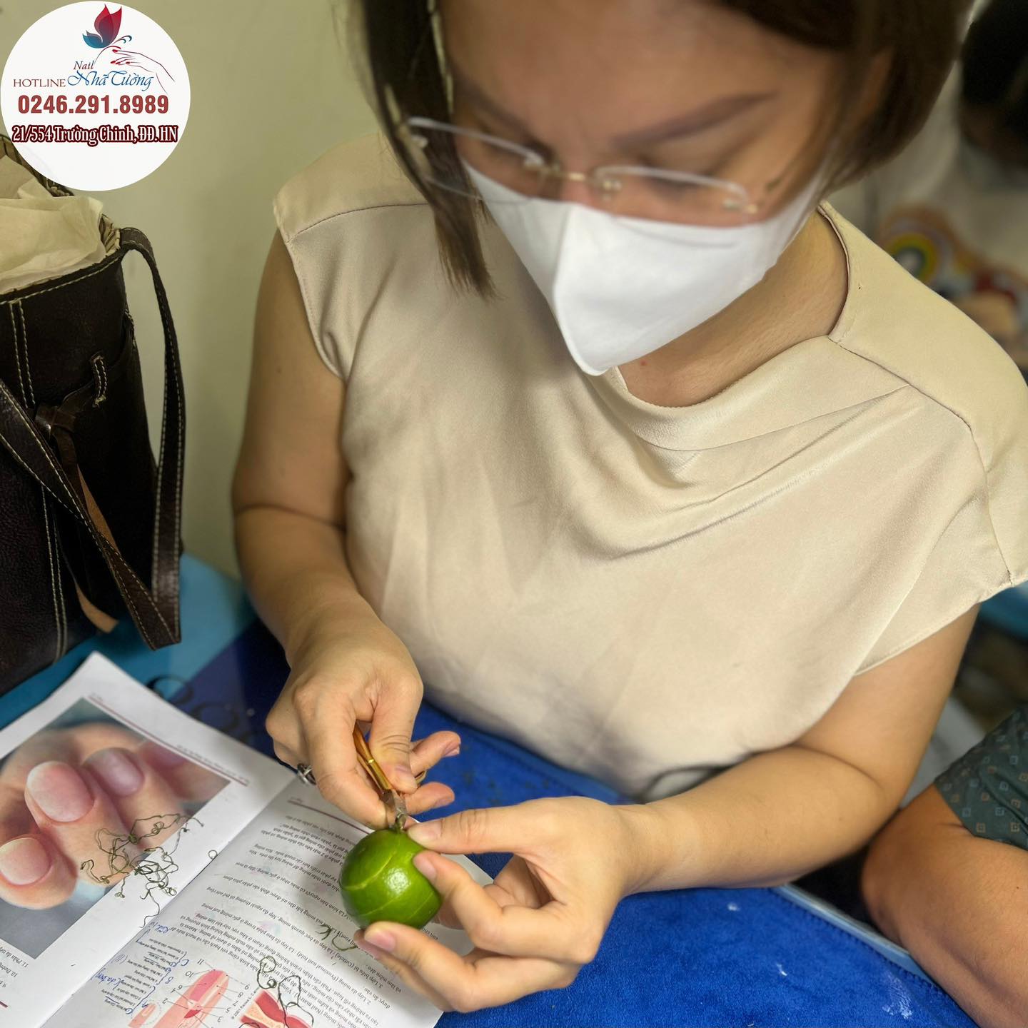 Làm Thế Nào để Tự Tin Khi Học Nail ở Nước Ngoài