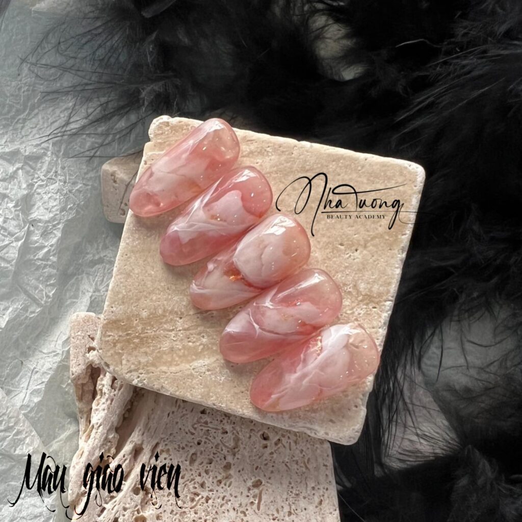 hoc-nail-o-nuoc-ngoai-2