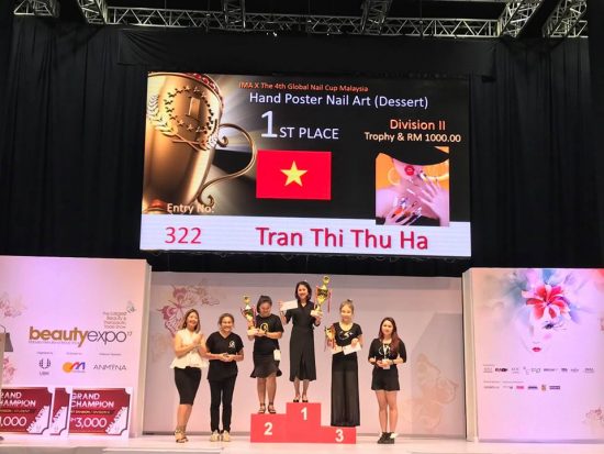 dạy học nail chuyên nghiệp