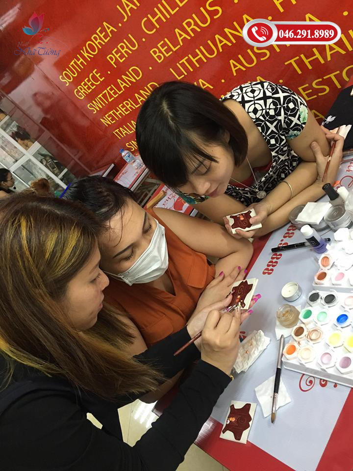 hoc nail chuyên nghiệp ở Hà Nội